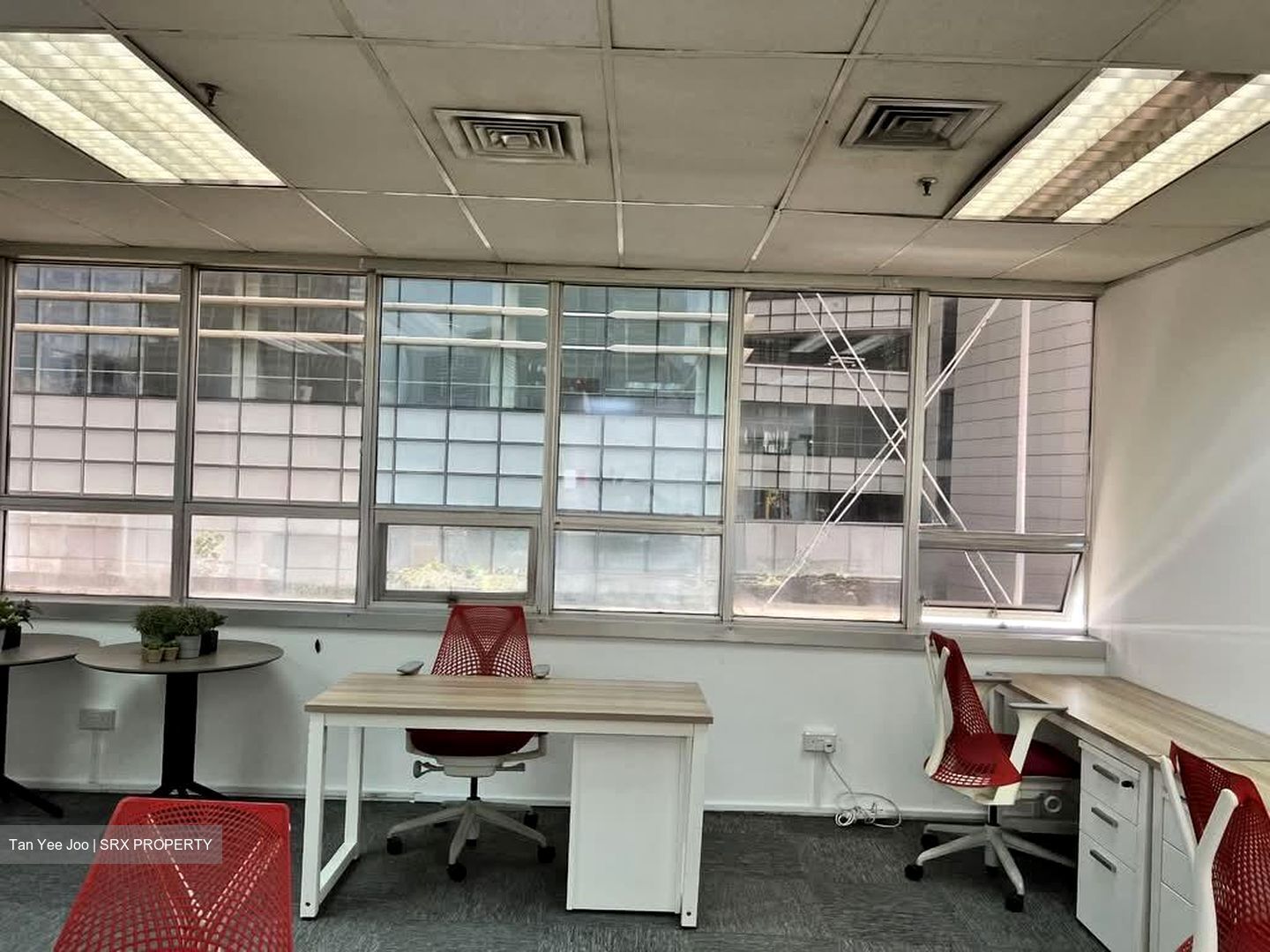 North Bridge Centre (D7), Office #547606501